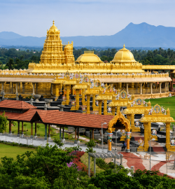 Home Sri Lakshmi Narayani Golden Temple